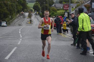 Thirteen Runners Under Seven Minutes as McNeilly’s Record Holds for Another Year